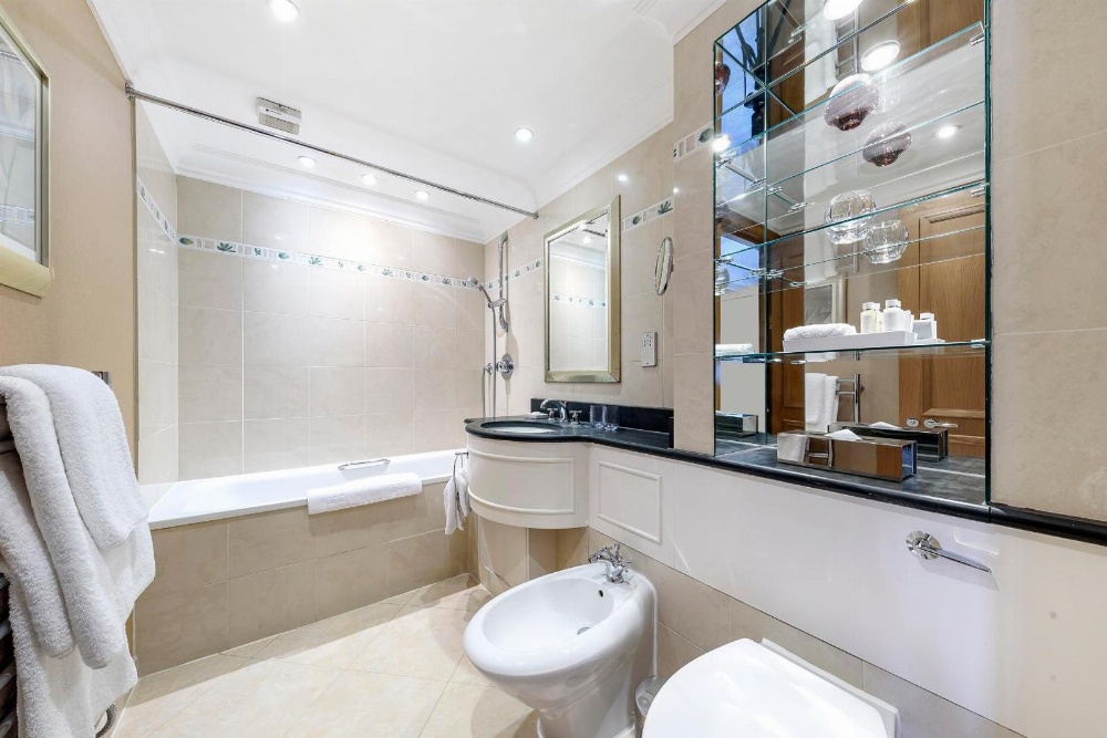 Cheval Knightsbridge Main image