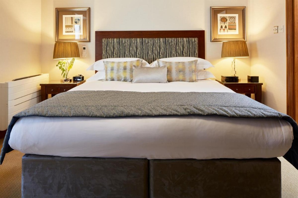 Room image 4